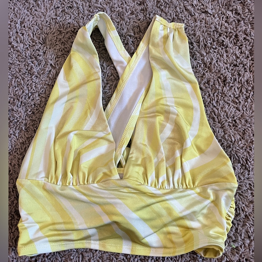 Urban Outfitters Plunge Crop top | Size XS | worn once